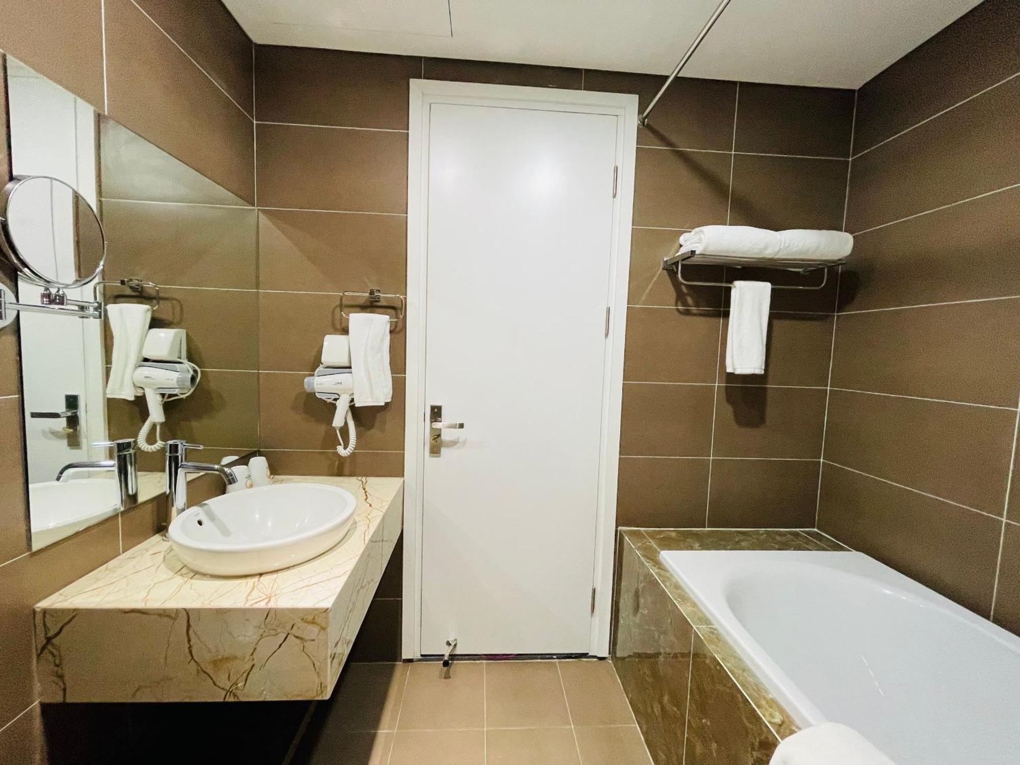 Nesta Grand Hao Nam Apartment Hanoi Exterior photo